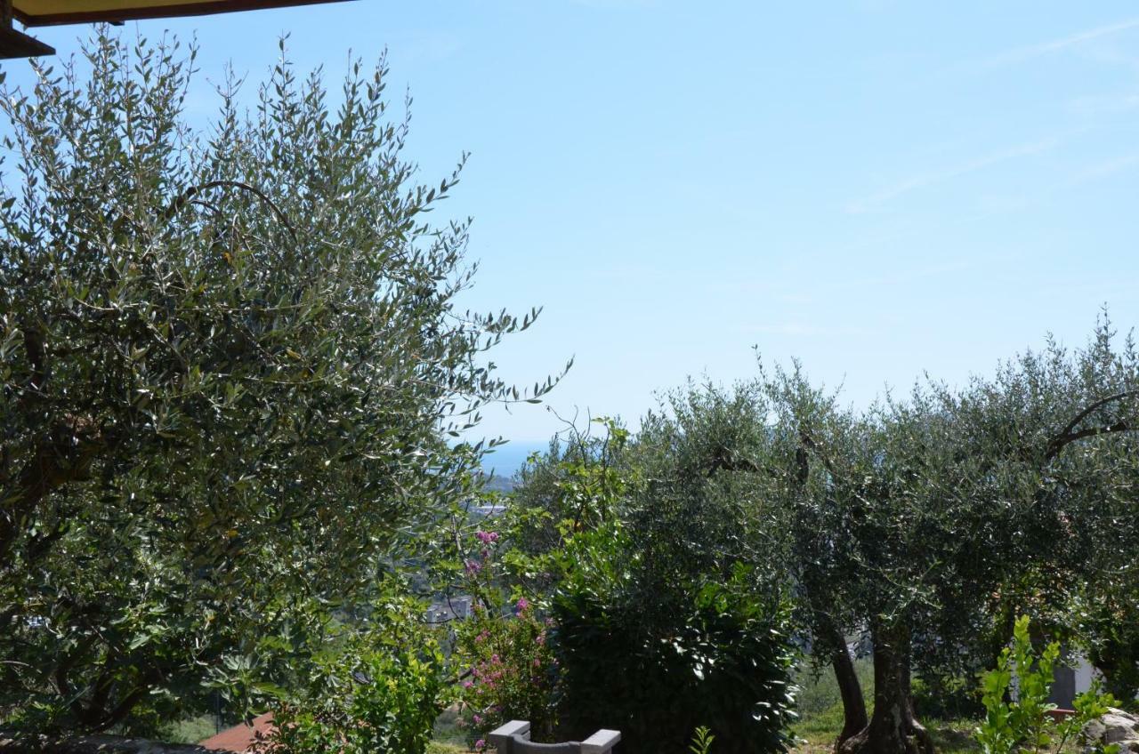 La Casa Con Vista Di Emma Apartment Vezzano Ligure Exterior foto