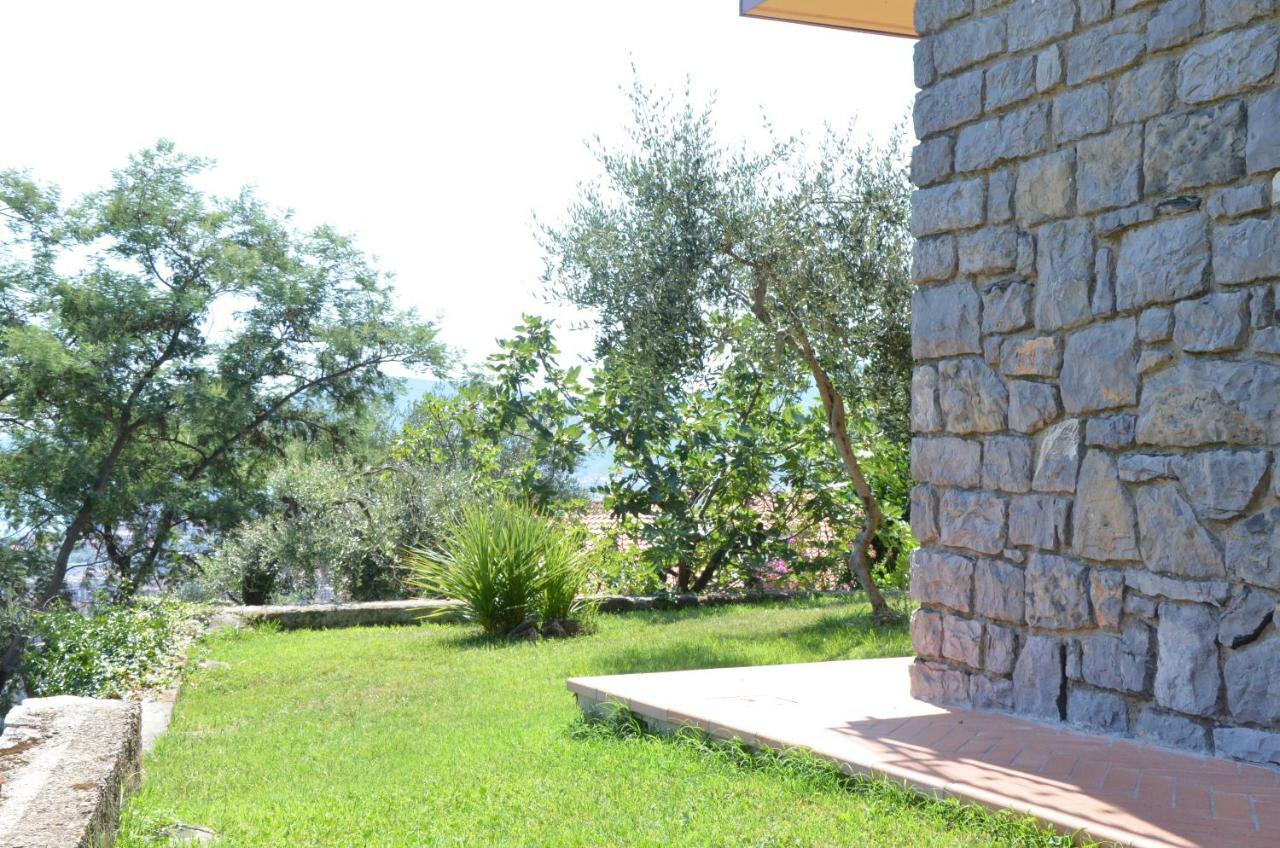 La Casa Con Vista Di Emma Apartment Vezzano Ligure Exterior foto